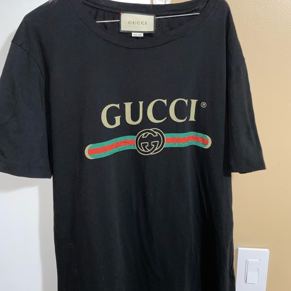 Men’s Gucci t shirt